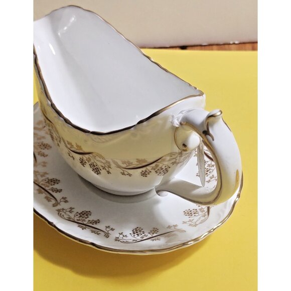 Vintage Coalport England Gravy Boat & Underplate "Burgundy" Pattern - Picture 2 of 14